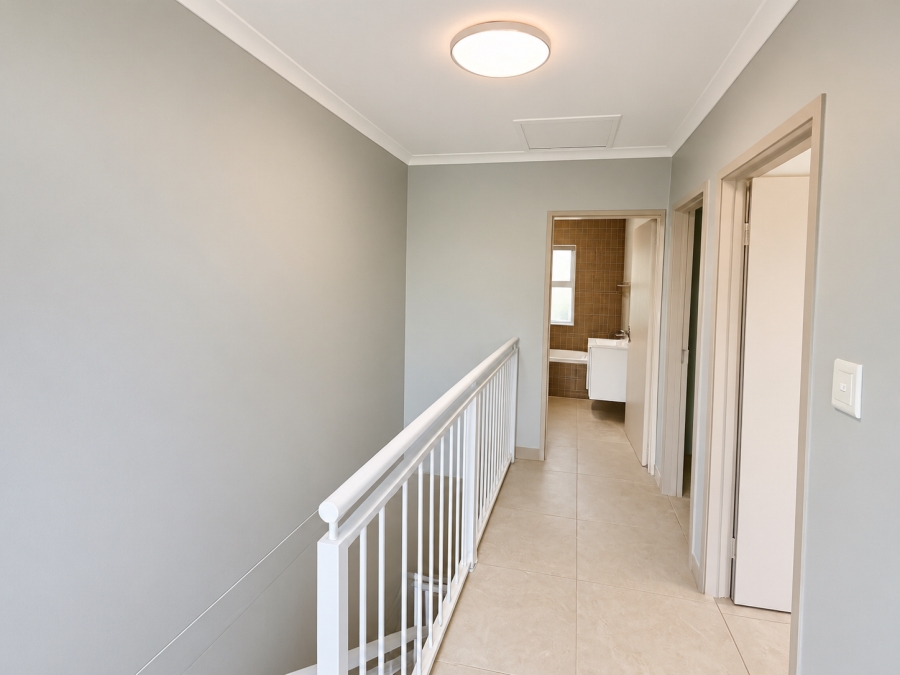 2 Bedroom Property for Sale in Brackenfell Central Western Cape